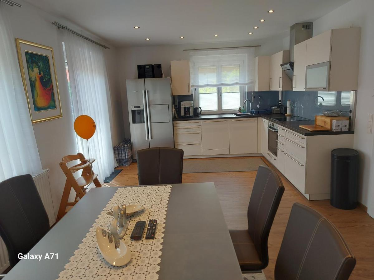 Ferienhaus Kaethe Клагенфурт Екстериор снимка