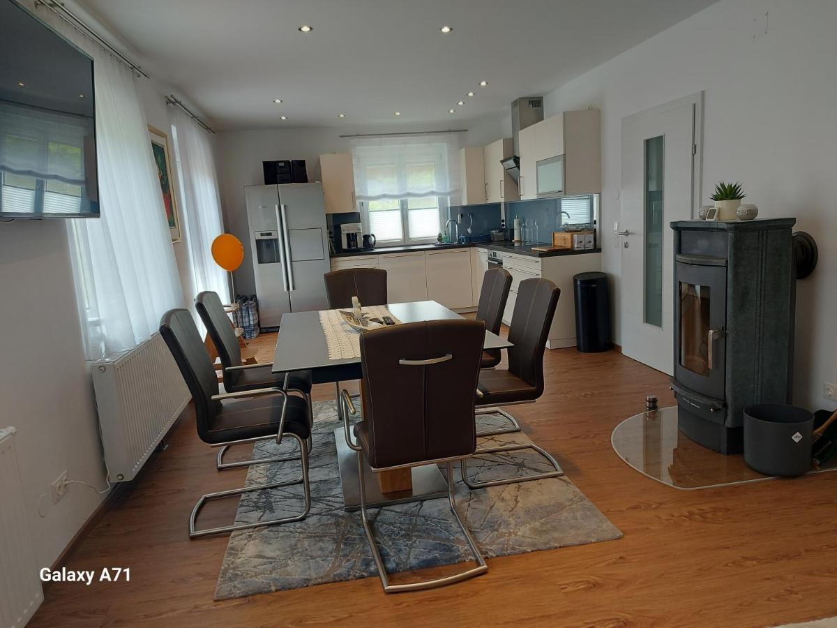 Ferienhaus Kaethe Клагенфурт Екстериор снимка